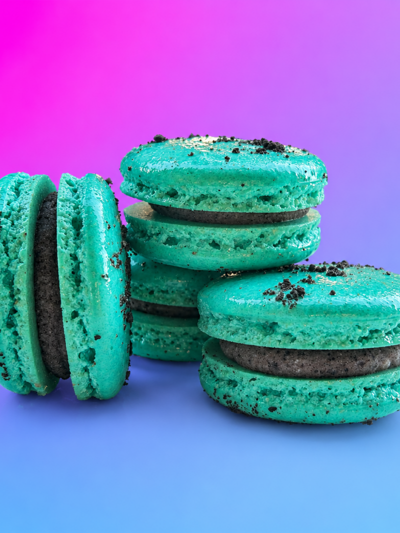 12 pack cookies and cream macarons with Oreo cookie pieces